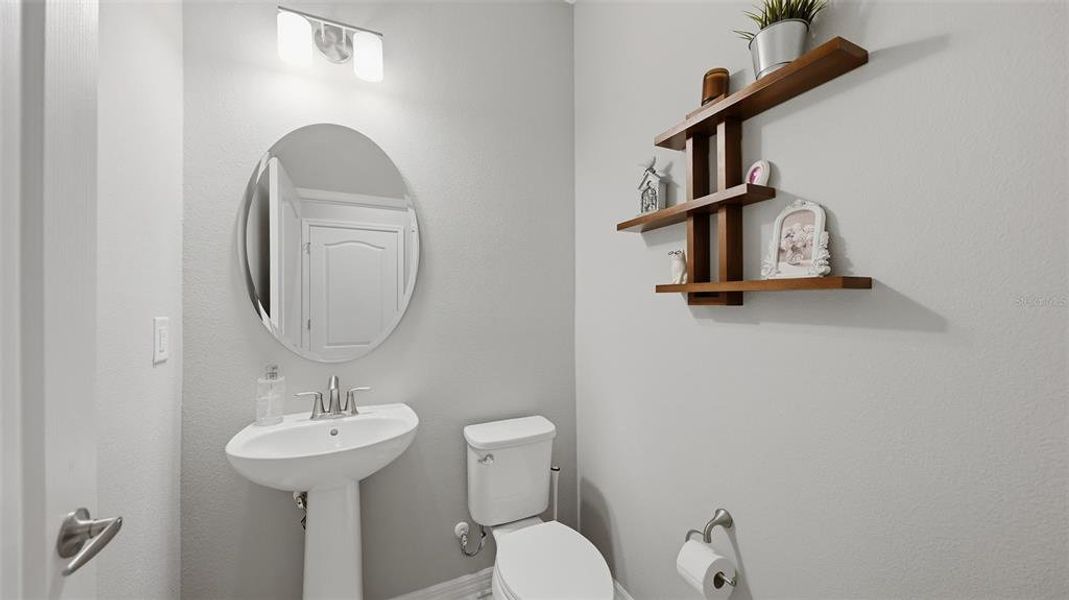 Furnished interior view inside a new home in , Sarasota (Image 45).