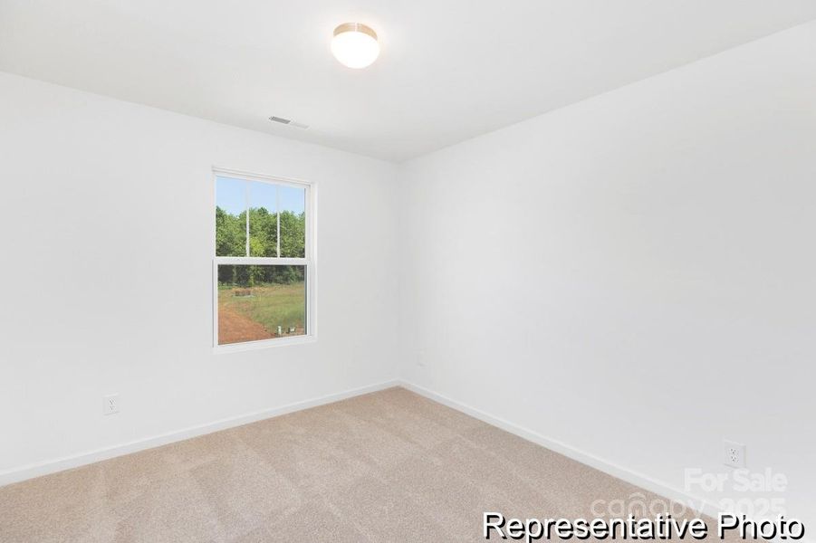 Spacious, unfurnished interior of a new home in Eagles Crest, Pageland (Image 13).