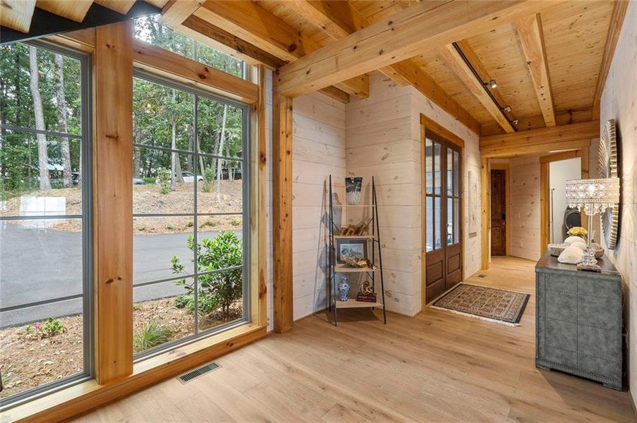 Image 79 of a home in .
