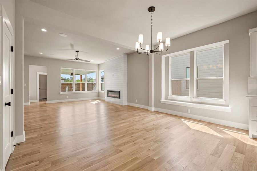 Spacious, unfurnished interior of a new home in , Justin (Image 25).