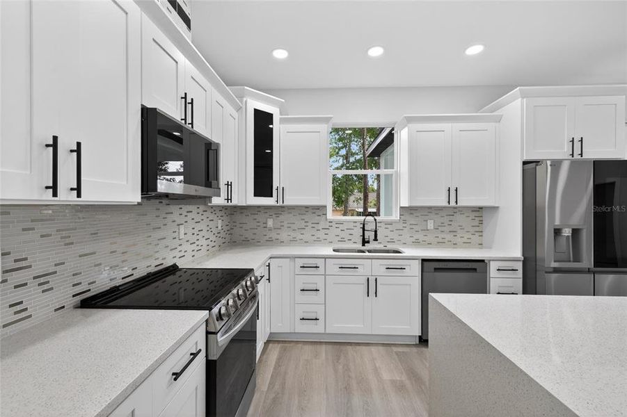 Furnished interior view inside a new home in , Spring Hill (Image 16).