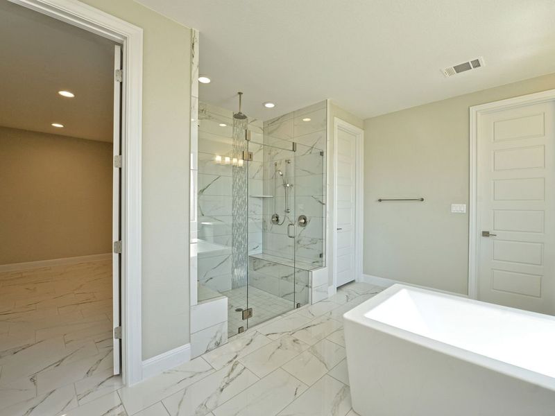 Representative furnished interior of a home built from the Catalina by Giddens Homes in Clearwater Ranch, Liberty Hill (Image 113).
