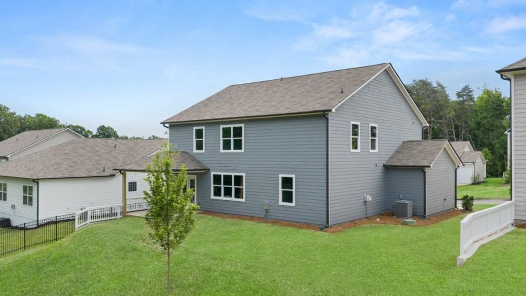 Exterior details and patio area of a home in Falcon Landing, Gainesville (Image 4).