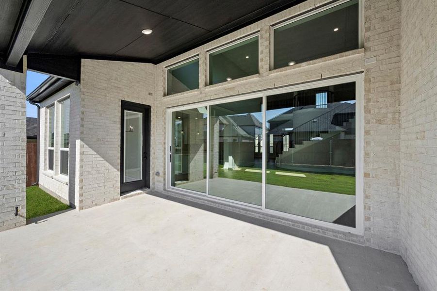 2210 Pelican- Patio 2210 Pelican- Patio