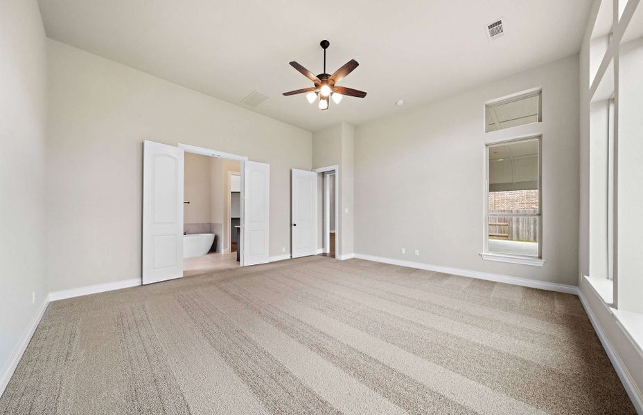 Representative unfurnished interior of a home built from the 3663AU by Ravenna Homes in Audubon 60′, Magnolia (Image 26).
