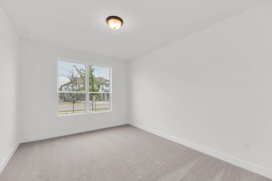 Spacious, unfurnished interior of a new home in Santa Rita Ranch - 60', Liberty Hill (Image 29).