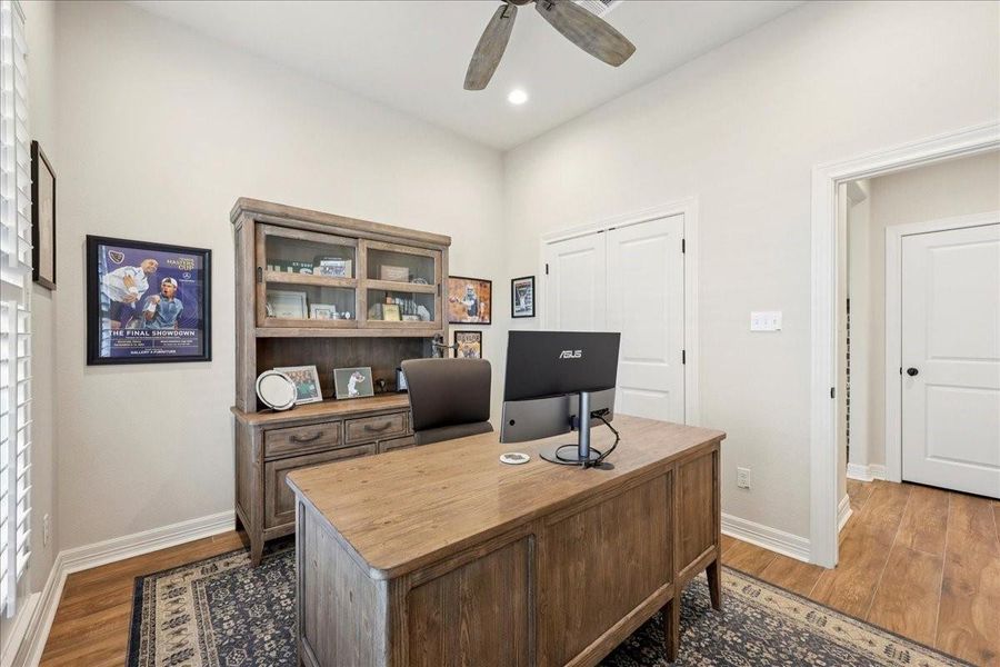 Furnished interior view inside a new home in , Beaumont (Image 40). Furnished interior view inside a new home in , Beaumont (Image 40).