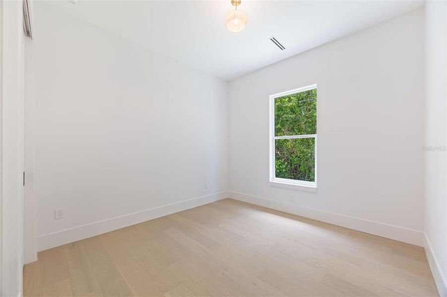 Spacious, unfurnished interior of a new home in , Tarpon Springs (Image 61). Spacious, unfurnished interior of a new home in , Tarpon Springs (Image 61).