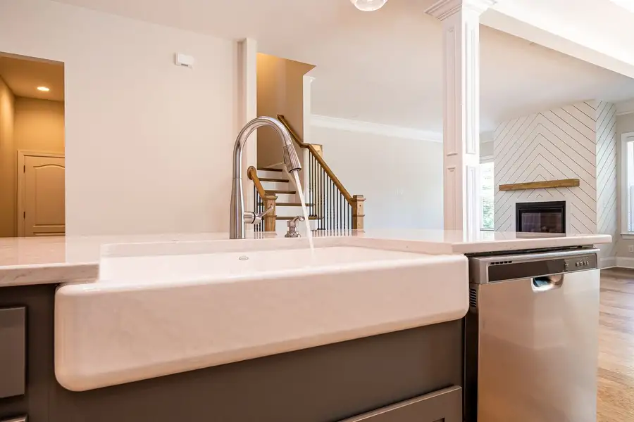 Representative interior finishes for a home built from the Pinehurst with 3rd Floor Retreat by Greybrook Homes in Edmunds Farm, Clover (Image 12).