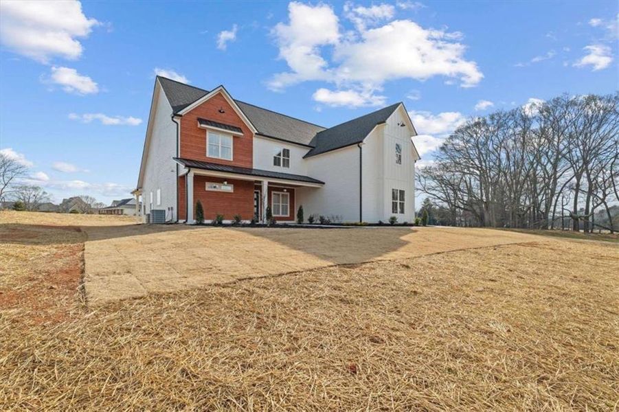 Exterior details and patio area of a home in , Carrollton (Image 37).