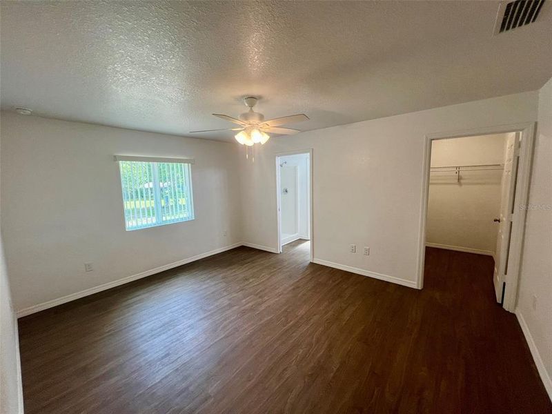 Spacious, unfurnished interior of a new home in , Summerfield (Image 11).