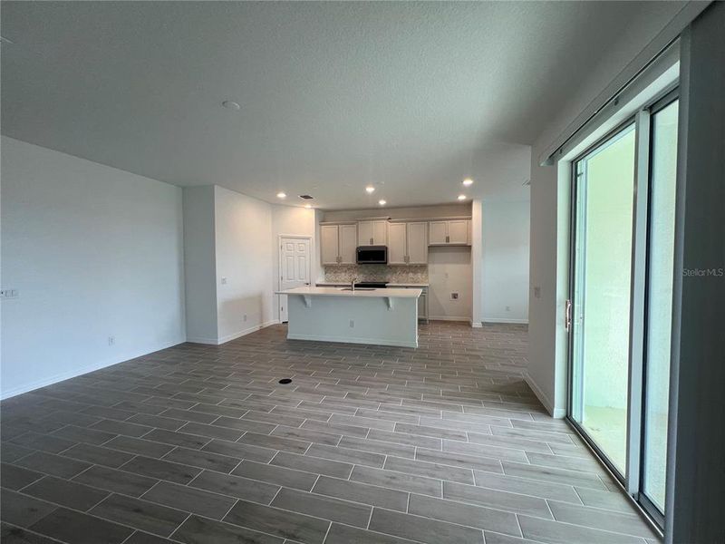 Spacious, unfurnished interior of a new home in Trinity Gardens, Deland (Image 14).