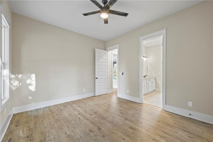 Spacious, unfurnished interior of a new home in , Monroe (Image 62).