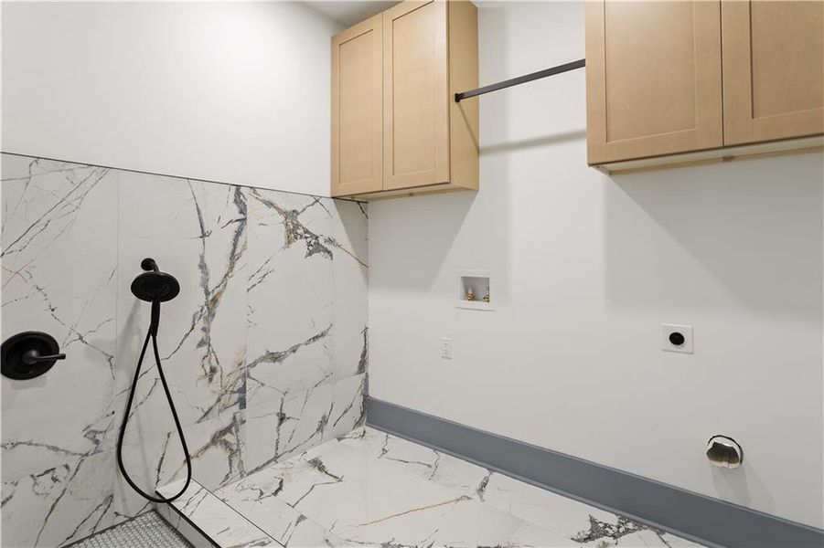 Furnished interior view inside a new home in , Decatur (Image 13).