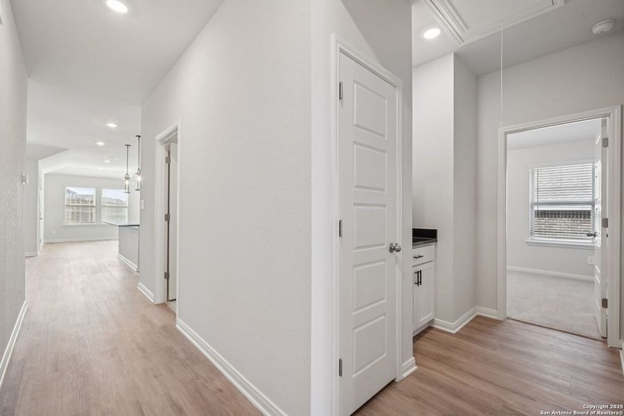 Spacious, unfurnished interior of a new home in Arcadia Ridge - Premier Series, San Antonio (Image 22). Spacious, unfurnished interior of a new home in Arcadia Ridge - Premier Series, San Antonio (Image 22).