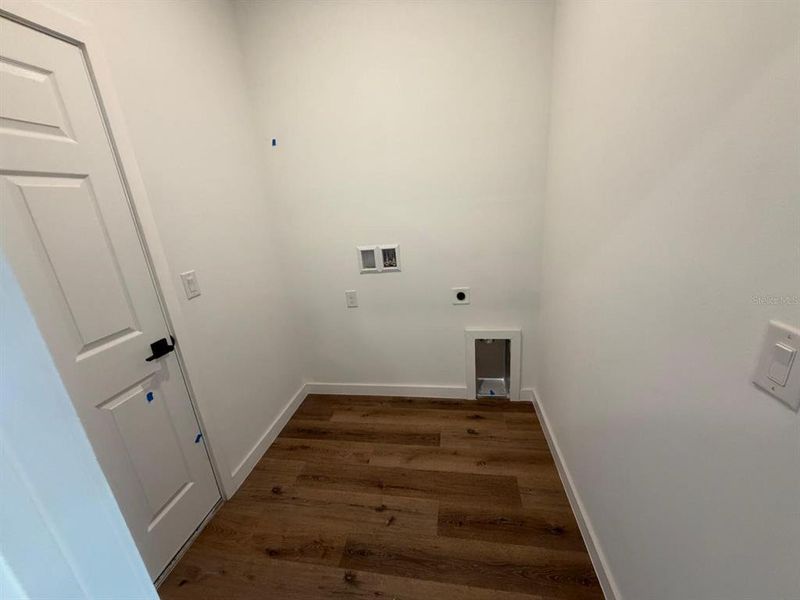 Spacious, unfurnished interior of a new home in , Dunnellon (Image 24). Spacious, unfurnished interior of a new home in , Dunnellon (Image 24).