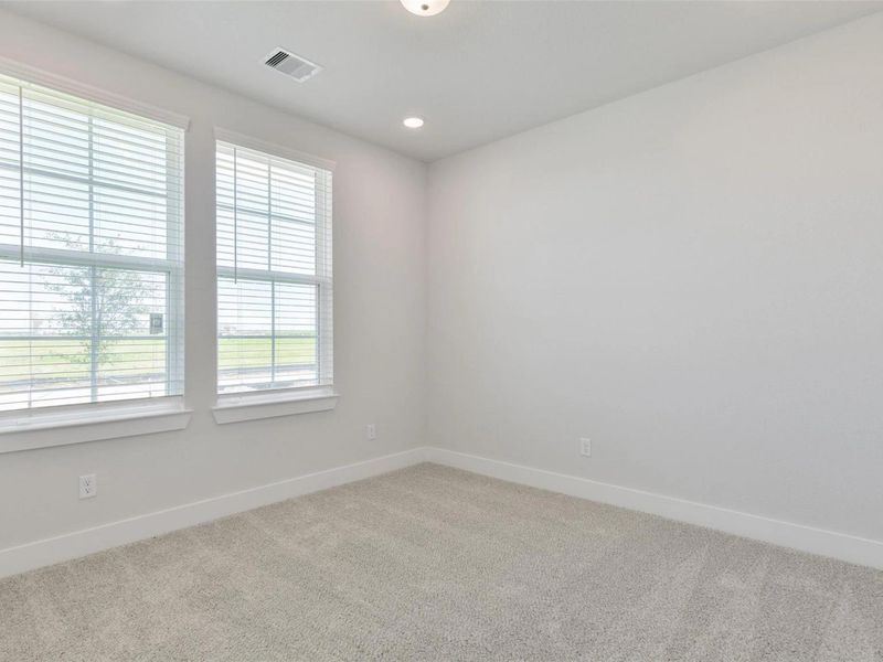 Spacious, unfurnished interior of a new home in Lago Mar, Texas City (Image 28). Spacious, unfurnished interior of a new home in Lago Mar, Texas City (Image 28).