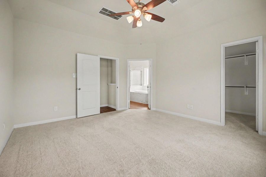Spacious, unfurnished interior of a new home in Little River Ranch, Bay City (Image 26). Spacious, unfurnished interior of a new home in Little River Ranch, Bay City (Image 26).