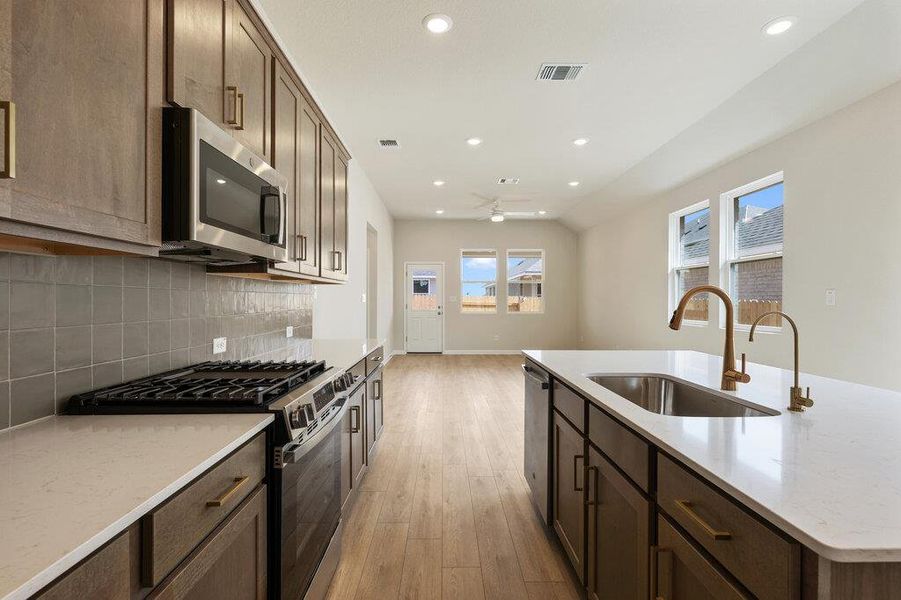 Furnished interior view inside a new home in La Cima, San Marcos (Image 17).