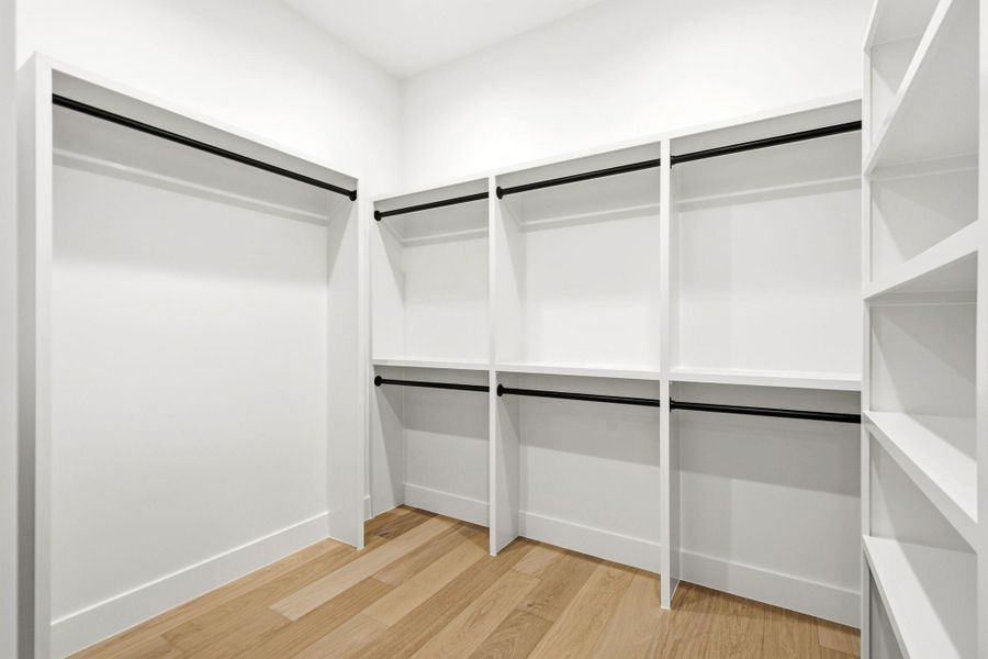 Spacious, unfurnished interior of a new home in , Austin (Image 22).