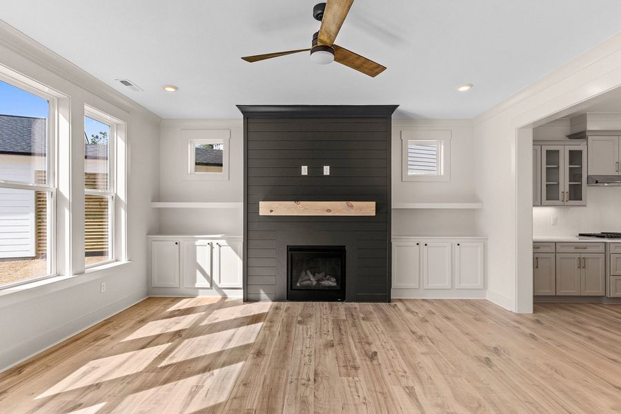 Representative unfurnished interior of a home built from the The Lennon by RobuckHomes in East & Mason, Wilmington (Image 10).