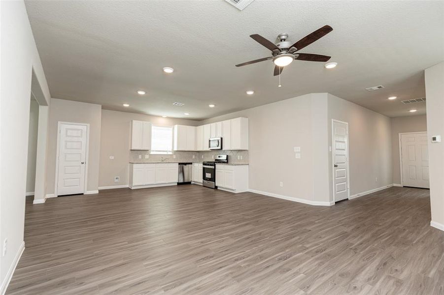 Photos are a representation of the floor plan. Options and interior selections will vary.