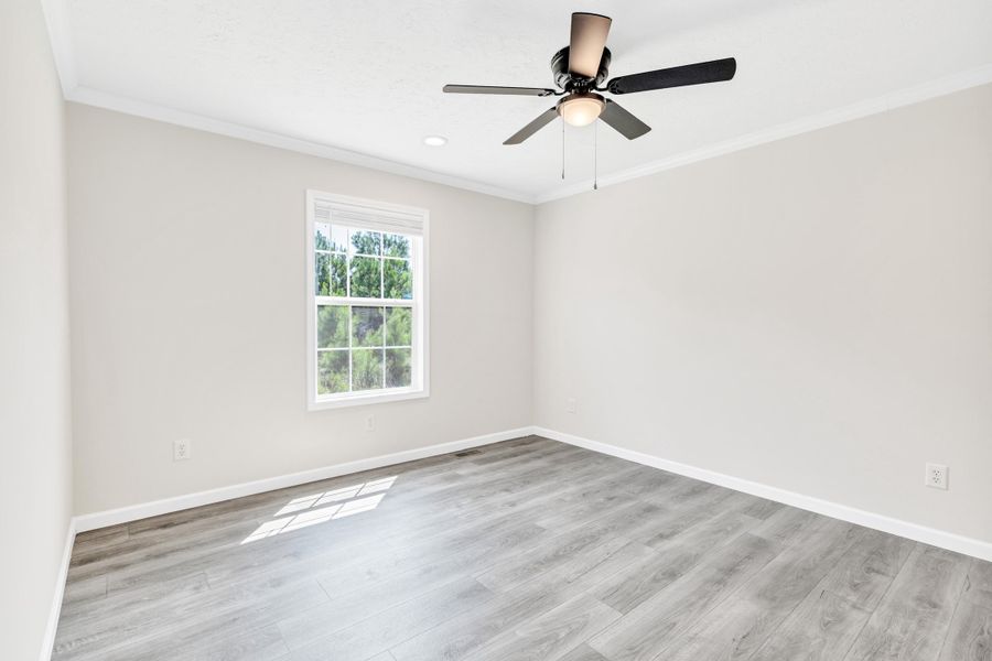 Spacious, unfurnished interior of a new home in , Cross (Image 20).