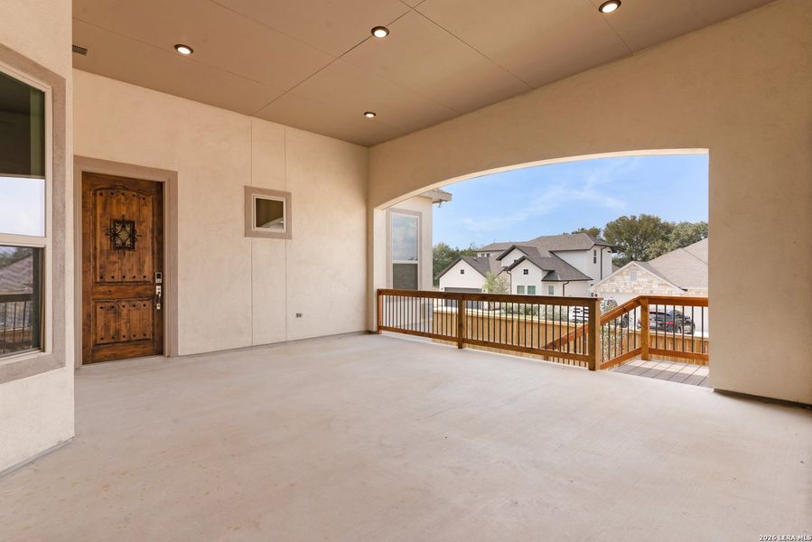 Exterior details and patio area of a home in Cibolo Crossing, Universal City (Image 23).
