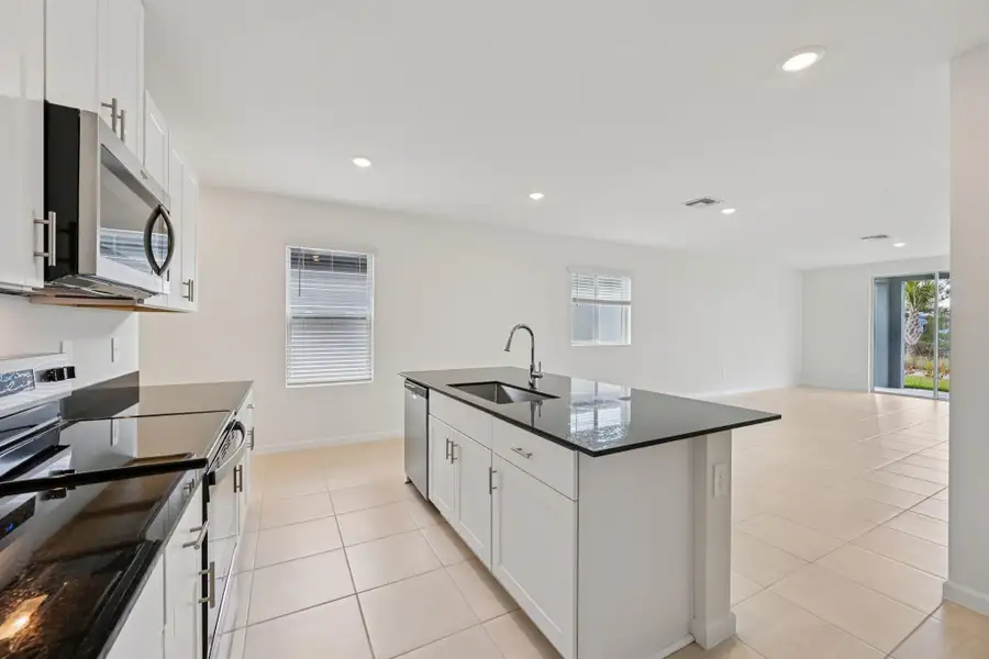 14304 New Dawn Rd FL (15)