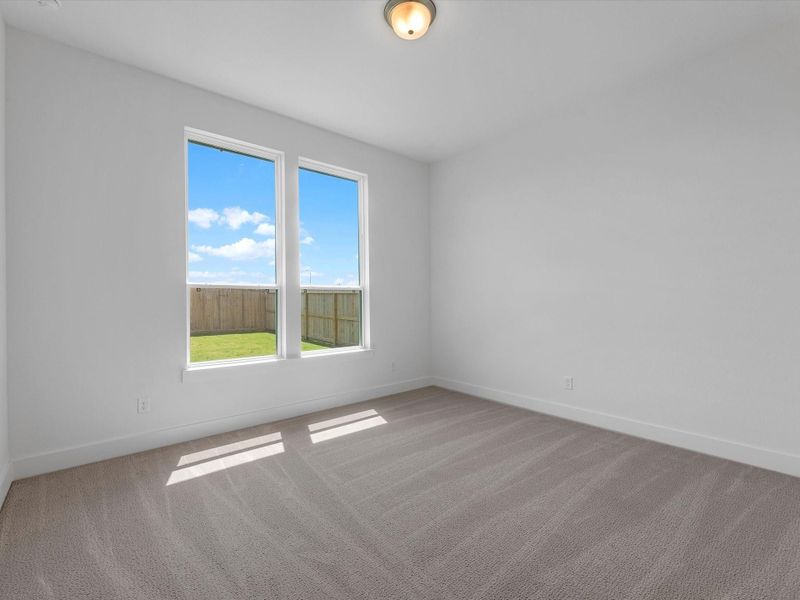 Spacious, unfurnished interior of a new home in Harvest Green, Richmond (Image 20).