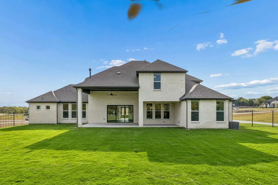 Representative exterior details of a home built from the Hancock by Kindred Homes in Oak Creek Ranch, Waxahachie (Image 4).