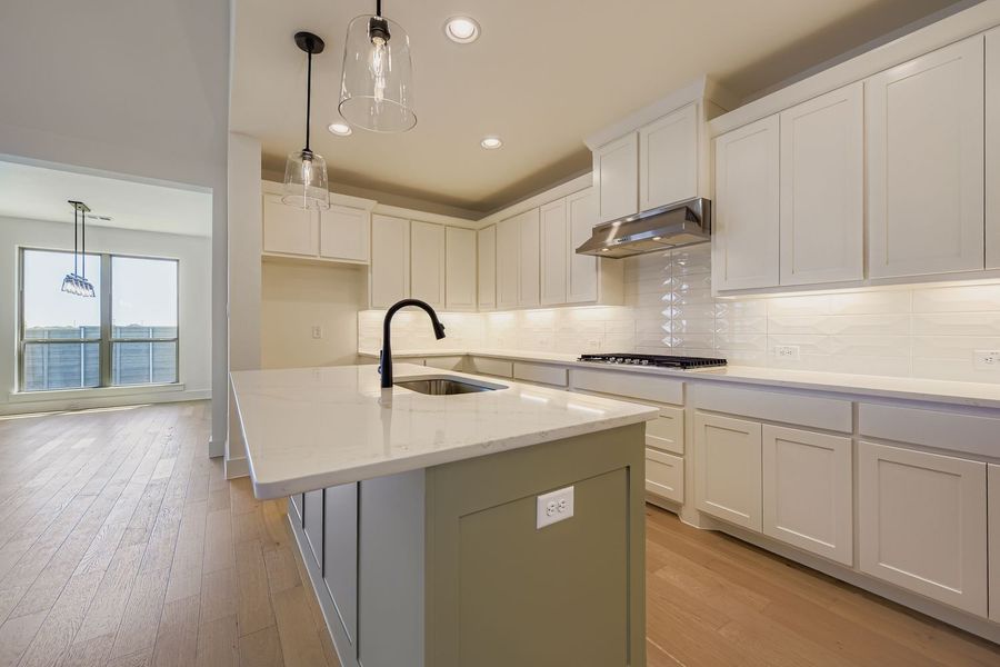 Plan 1562 Representative Photo - Kitchen