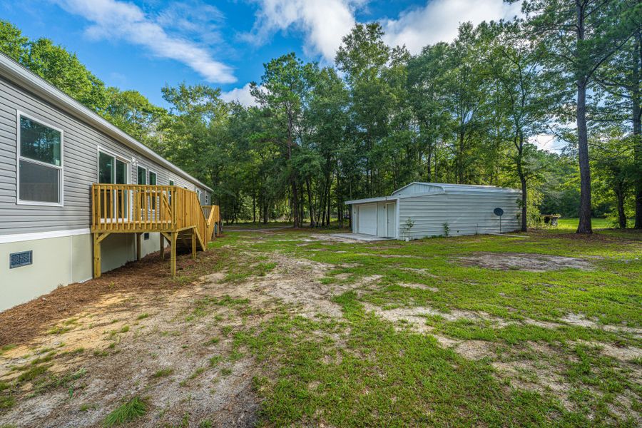 Exterior details and patio area of a home in , Walterboro (Image 28).