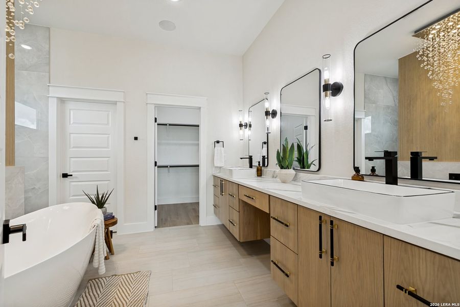 Furnished interior view inside a new home in , La Vernia (Image 17). Furnished interior view inside a new home in , La Vernia (Image 17).