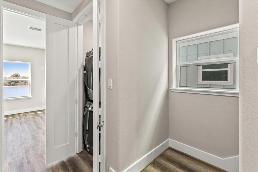 Spacious, unfurnished interior of a new home in , Matagorda (Image 30).