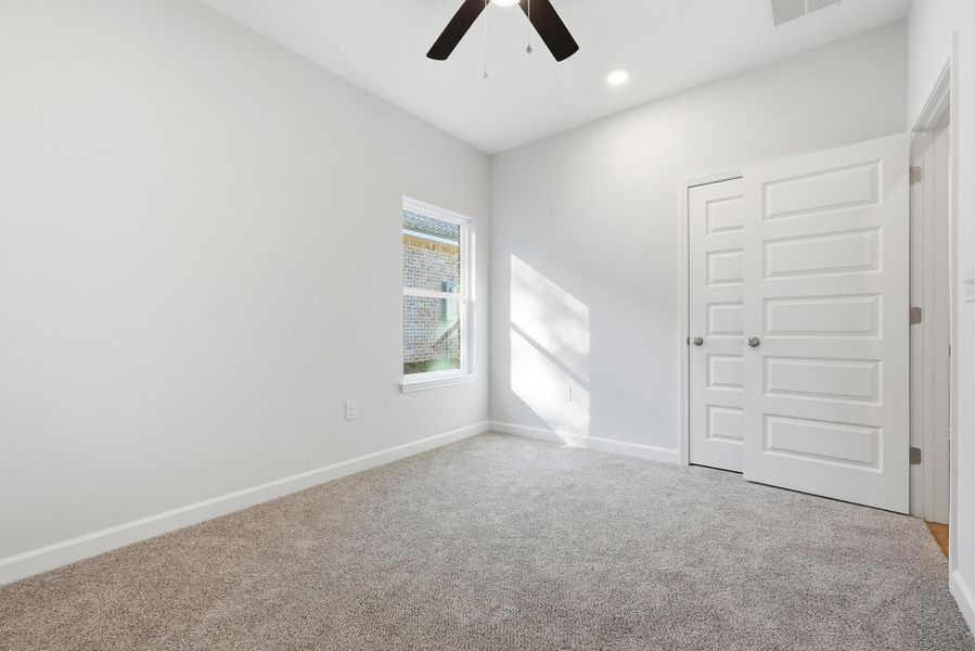 Spacious, unfurnished interior of a new home in , Crestview (Image 26).