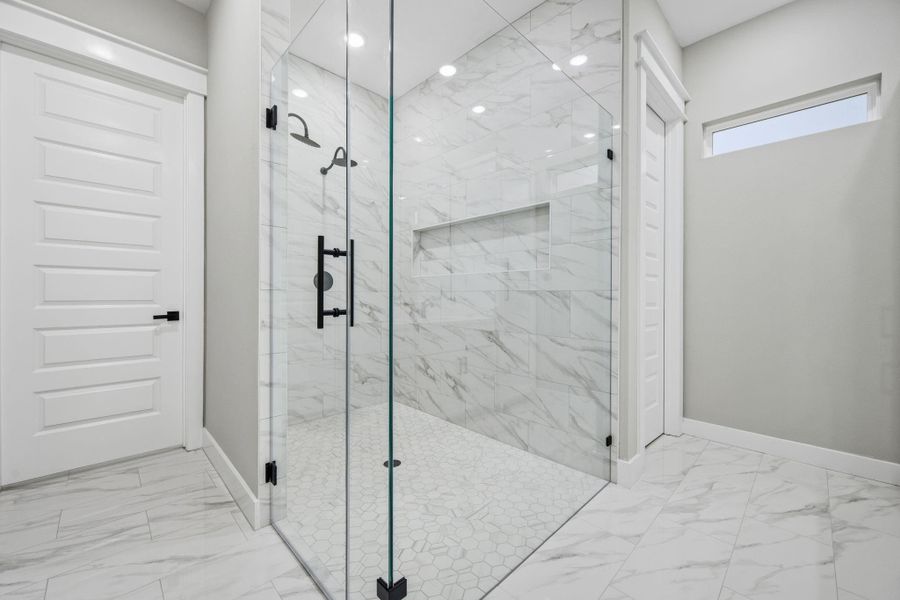 Party in the shower!! Shower is 5'2 x 6' and has dual rain heads. Party in the shower!! Shower is 5'2 x 6' and has dual rain heads.