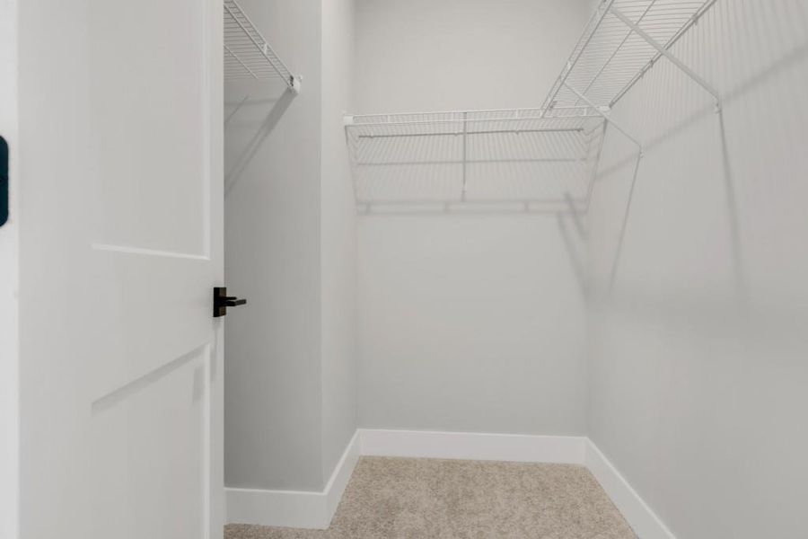 Spacious, unfurnished interior of a new home in Echo Park, Suwanee (Image 15).