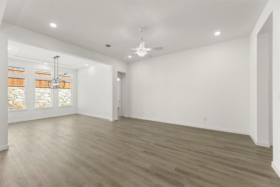 08. 7112 Bergamot - Family (2)