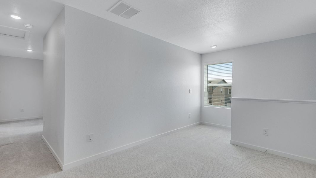 Spacious, unfurnished interior of a new home in Prairie Song, Windsor (Image 22).