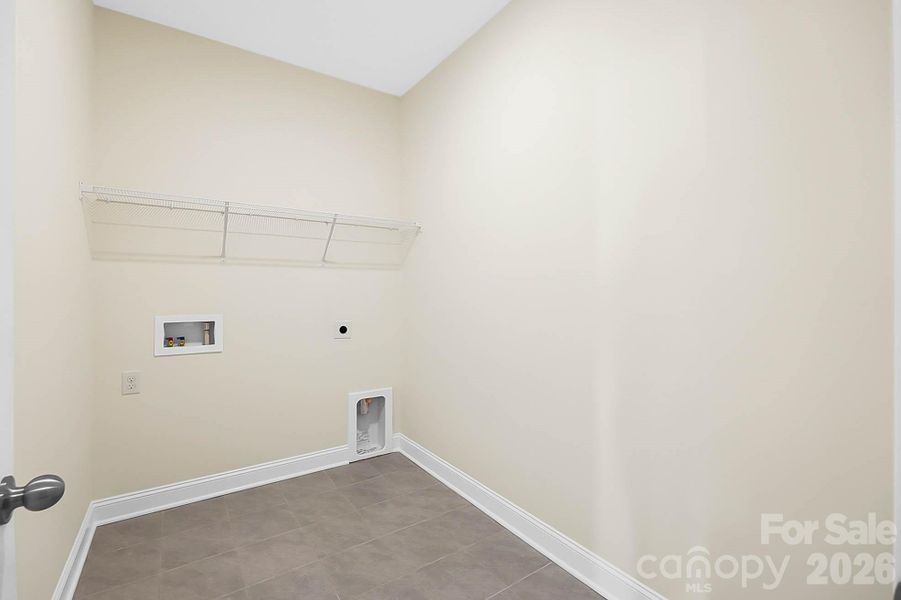 Spacious, unfurnished interior of a new home in Lancaster Hwy, Waxhaw (Image 45).