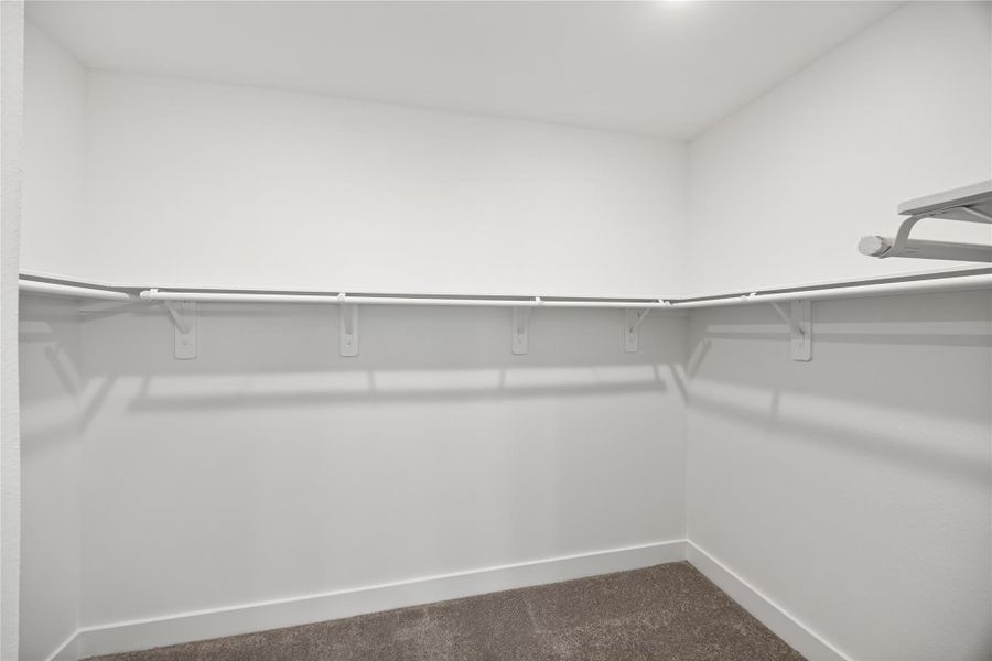 Spacious, unfurnished interior of a new home in River Ranch Meadows, Dayton (Image 27).