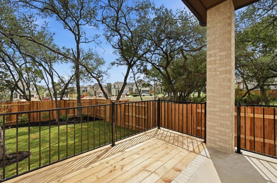 Exterior details and patio area of a home in 6 Creeks at Waterridge, Kyle (Image 3).