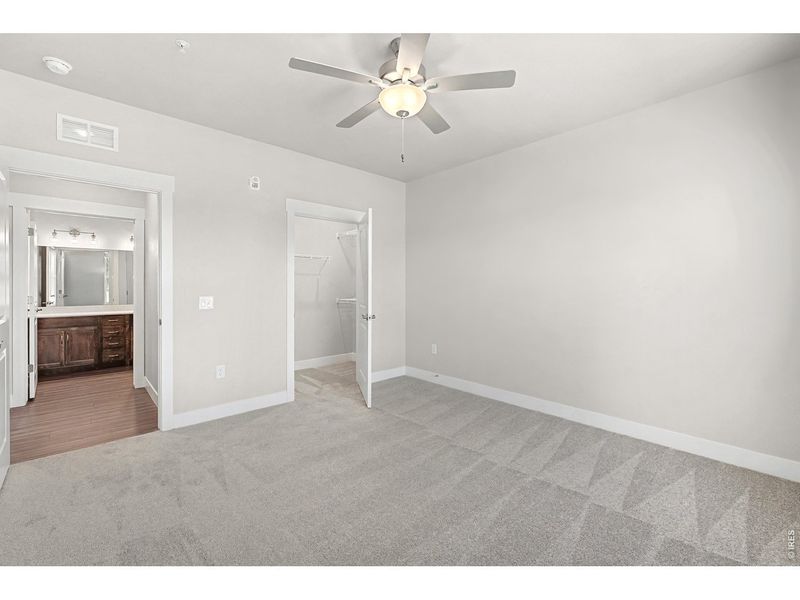 Spacious, unfurnished interior of a new home in , Longmont (Image 12).