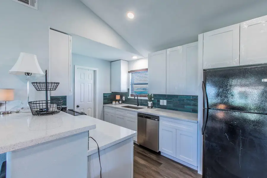Furnished interior view inside a new home in , Bolivar Peninsula (Image 4).