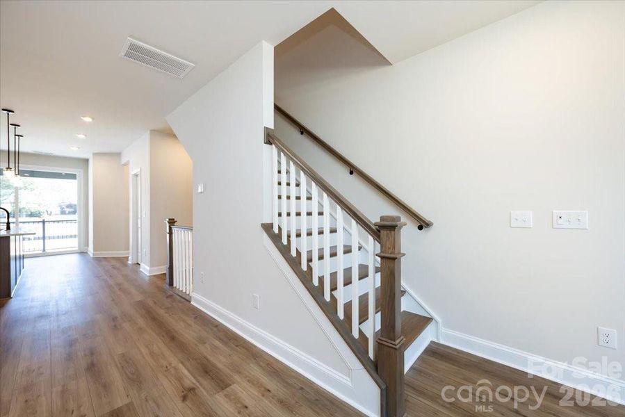 Oak Box Stairs with Open Rails Oak Box Stairs with Open Rails