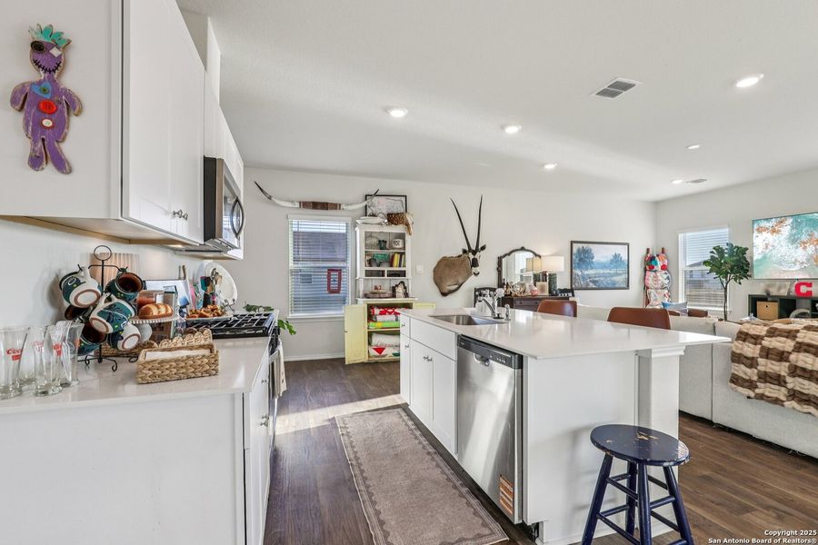 Furnished interior view inside a new home in The Links at River Bend, Floresville (Image 35). Furnished interior view inside a new home in The Links at River Bend, Floresville (Image 35).