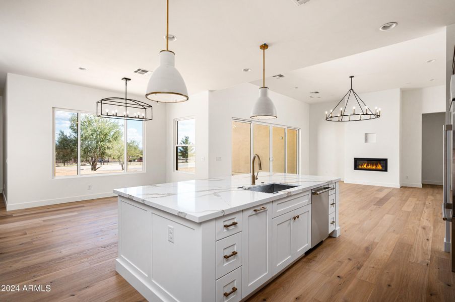 Kitchen Island - Dining Area