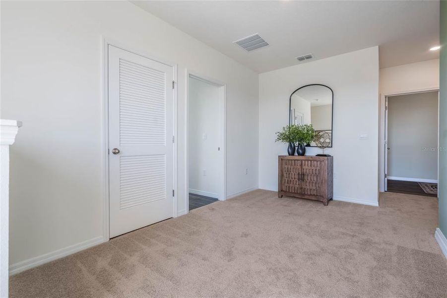 Spacious, unfurnished interior of a new home in Crosswinds, Haines City (Image 17). Spacious, unfurnished interior of a new home in Crosswinds, Haines City (Image 17).