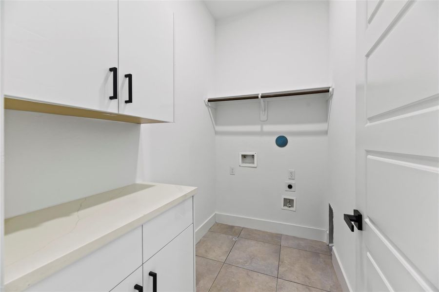 Furnished interior view inside a new home in , Houston (Image 11).